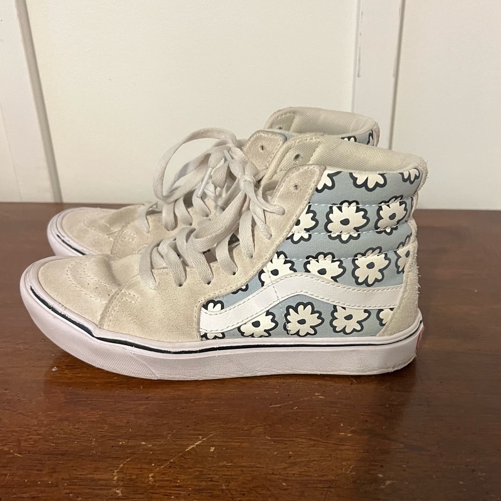 VANS flowered high tops size 6